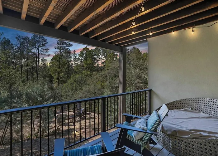 Hot Tub Lodge | Game Room + Pines | Near Downtown Holiday home